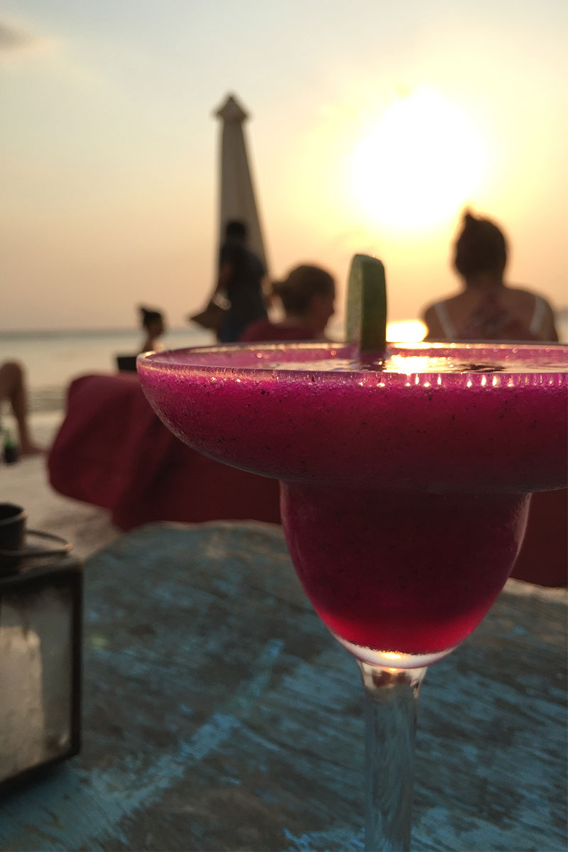 cocktail-sunset-bar-gili-air