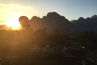Abendsonne-Heissluftballon-Vang-Vieng-Laos